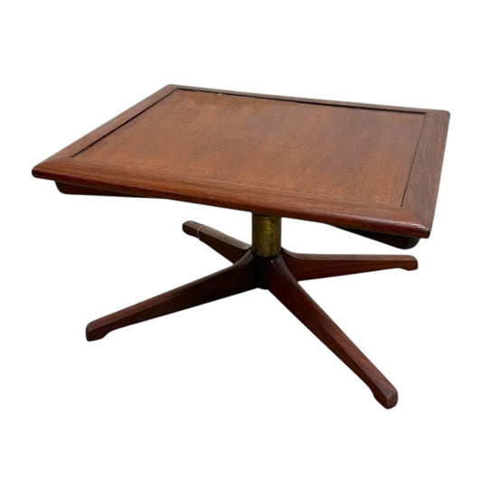 Mid Century Pedestal And Splayed Leg Side Table*