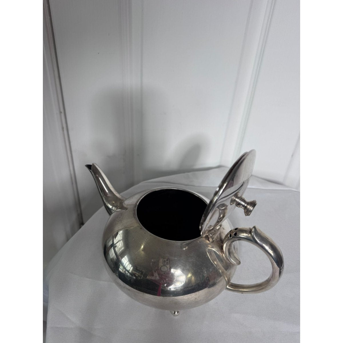 Vintage EPNS Silver-Plated Teapot by Phoenix Products, Mid-Century, Hinged Lid & Pedestal Feet | Bazaa | Designer, Vintage and Antique Furniture