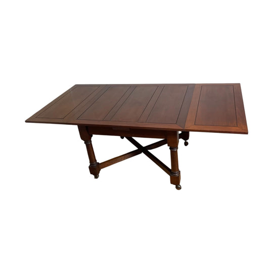 Vintage Extending Mahogany Dining Table