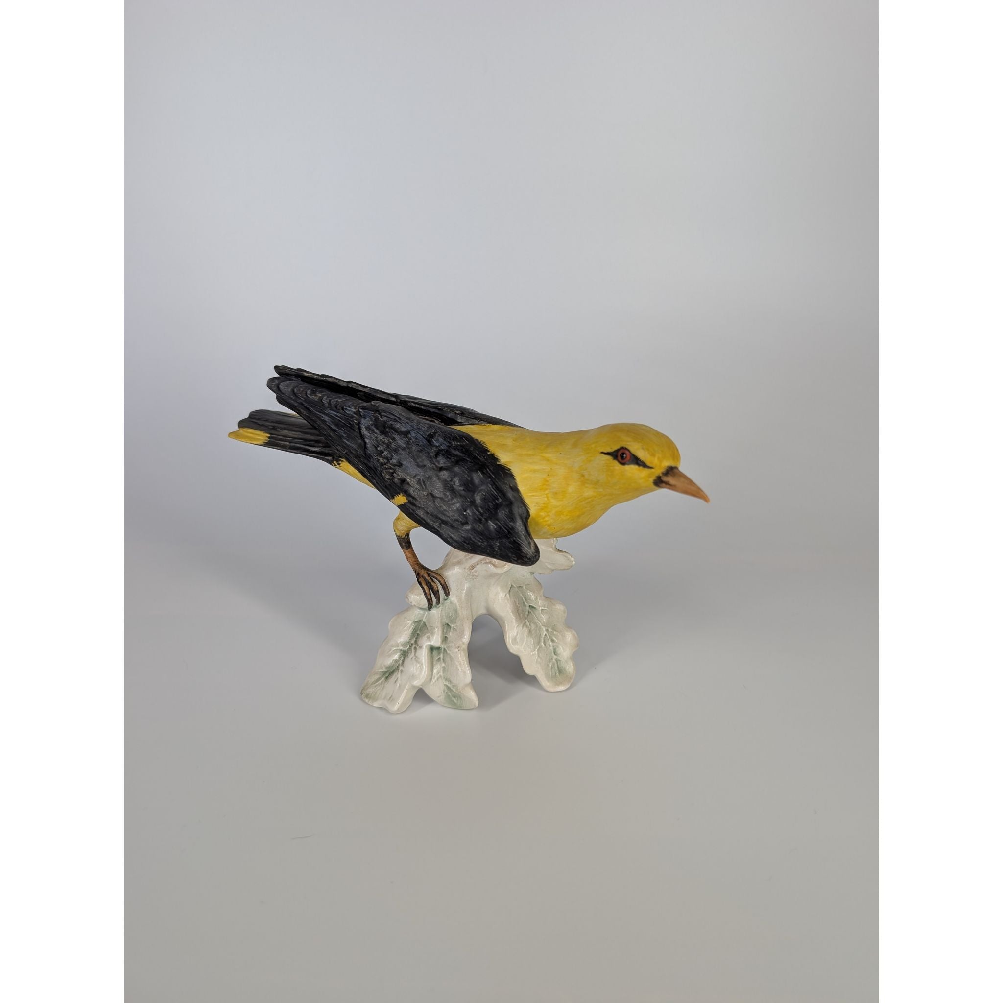 Vintage Goebel West German Pirol Golden Oriole Loriot Bird Statuette | Bazaa | Designer, Vintage and Antique Furniture