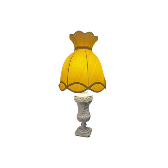 Vintage lamp nice shade with beautiful design made in Italy
