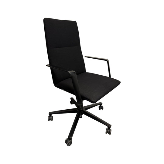 Wilkhahn FS 204/7 Medium Back Swivel Chair – Black Fabric with Fixed Arms