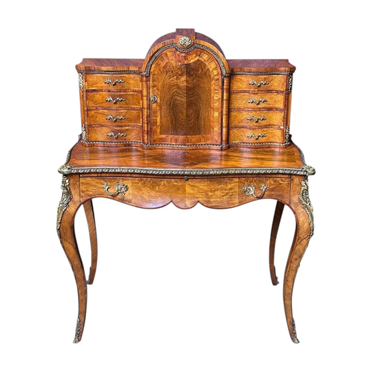 Superb French walnut figured ladies writing desk with ormolu mounts c.1870