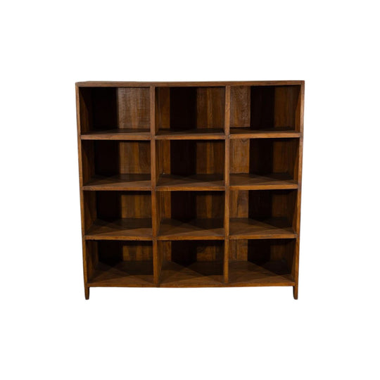 WOODEN PIGEON HOLE BOOK SHELF #133