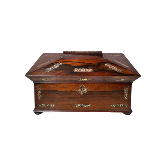 William IV (1835) Rosewood Tea Caddy with MOP Inlay.